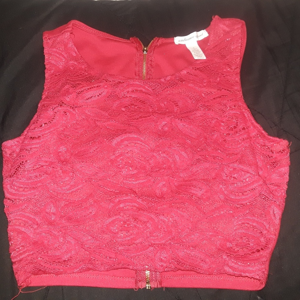 A red shirt was never used just have it there